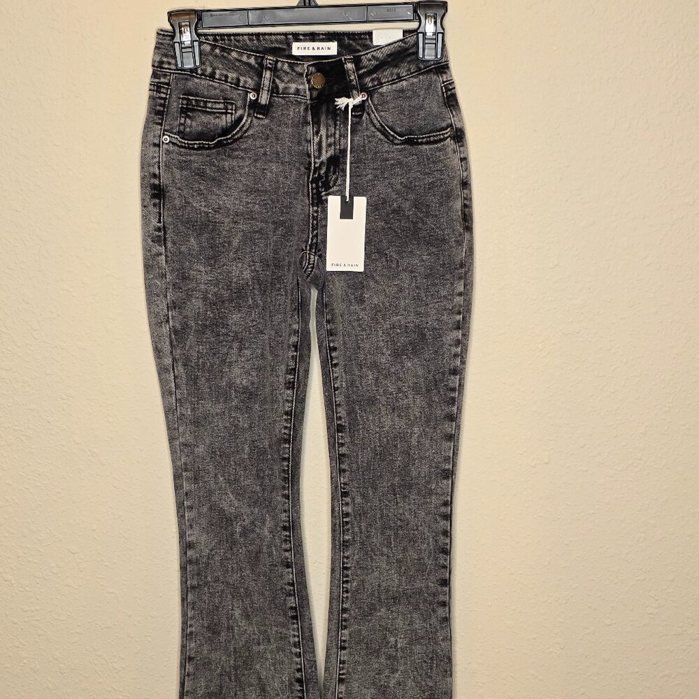 NWT Fire & Rain Women's Mid-Rise Comfort Denim Bootcut Jeans, Size 1 (24"x31")